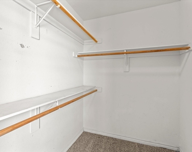 210 Lasso Circle - Photo Thumbnail 18