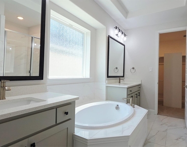 10870 Grayhead Drive - Photo Thumbnail 19