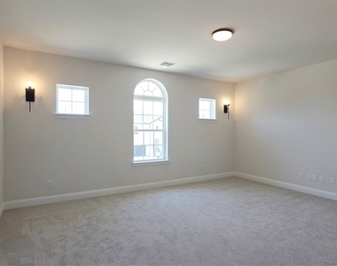 10870 Grayhead Drive - Photo Thumbnail 23
