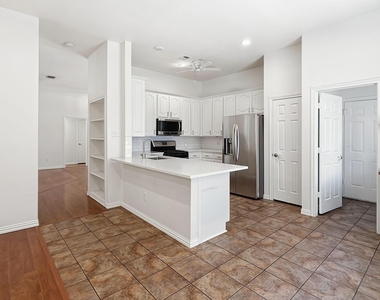 1077 Westgrove Drive - Photo Thumbnail 4