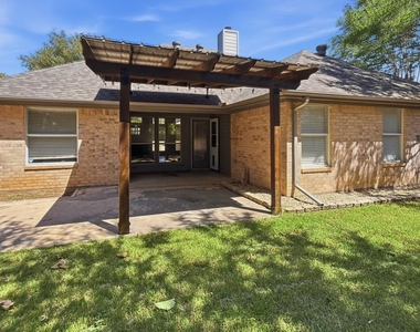 1077 Westgrove Drive - Photo Thumbnail 21