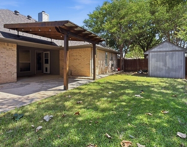 1077 Westgrove Drive - Photo Thumbnail 20