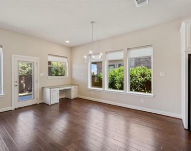 3015 Newsom Ridge Drive - Photo Thumbnail 10