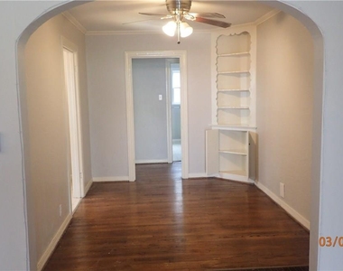 5824 Anita Street - Photo Thumbnail 3