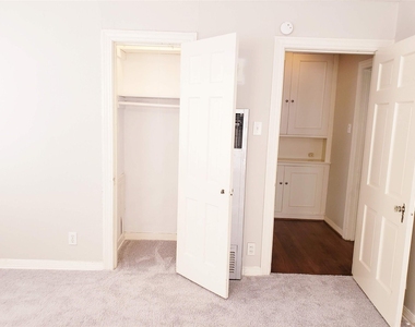 5824 Anita Street - Photo Thumbnail 10