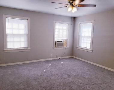 5824 Anita Street - Photo Thumbnail 9