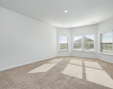 1137 Tempe Lane - Photo Thumbnail 5