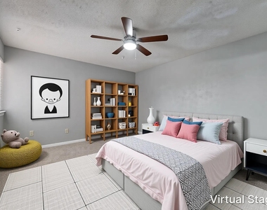 209 N Saint Johns Drive - Photo Thumbnail 6