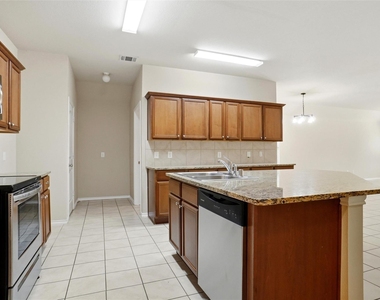 2795 Tanner Street - Photo Thumbnail 2
