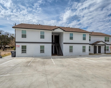 2016 Paisley Drive - Photo Thumbnail 20