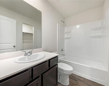 1005 Dawson Street - Photo Thumbnail 11