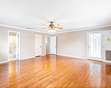 8921 Crosswind Drive - Photo Thumbnail 18