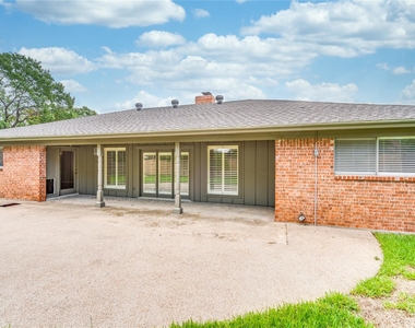 8921 Crosswind Drive - Photo Thumbnail 29