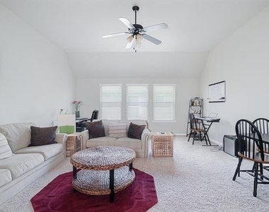 10821 Patton Drive - Photo Thumbnail 1