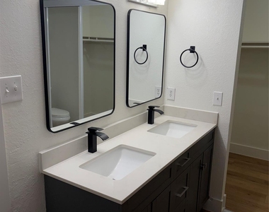 5550 Spring Valley Road - Photo Thumbnail 7