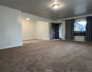 500 N Los Robles Avenue - Photo Thumbnail 2