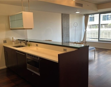 1155 S Grand Avenue - Photo Thumbnail 9