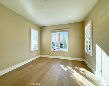 105 Green Rdg - Photo Thumbnail 7
