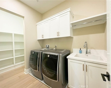 105 Green Rdg - Photo Thumbnail 11