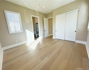 105 Green Rdg - Photo Thumbnail 9