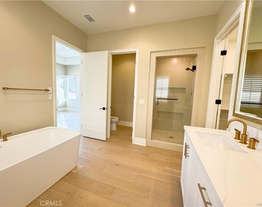 105 Green Rdg - Photo Thumbnail 14