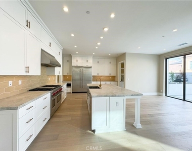 105 Green Rdg - Photo Thumbnail 2