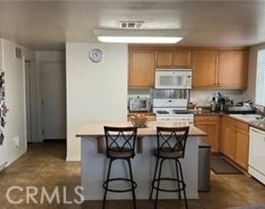 416 Green River Street - Photo Thumbnail 2