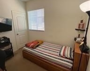 416 Green River Street - Photo Thumbnail 11