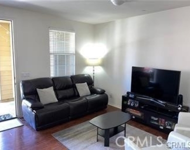 416 Green River Street - Photo Thumbnail 7