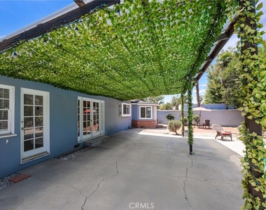 14151 Chandler - Photo Thumbnail 5