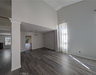 2504 Rutland Place - Photo Thumbnail 4