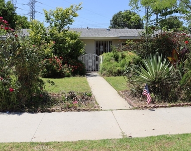 18616 Lassen Street - Photo Thumbnail 1
