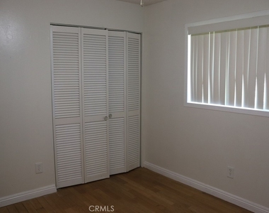 18616 Lassen Street - Photo Thumbnail 24