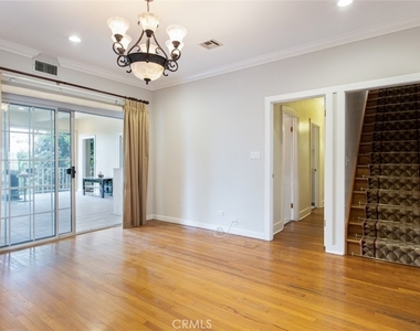 314 W Kenneth Road - Photo Thumbnail 15