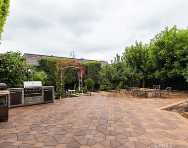 314 W Kenneth Road - Photo Thumbnail 45