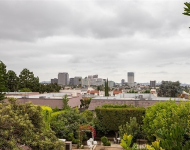314 W Kenneth Road - Photo Thumbnail 25