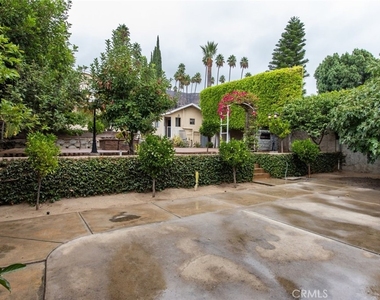 314 W Kenneth Road - Photo Thumbnail 50