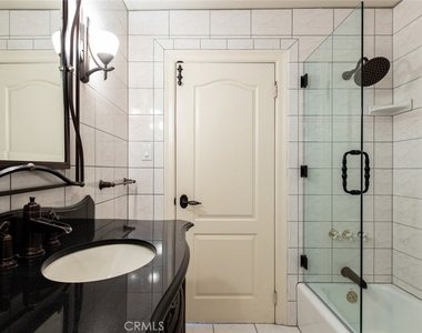 314 W Kenneth Road - Photo Thumbnail 21