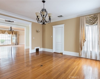 314 W Kenneth Road - Photo Thumbnail 10