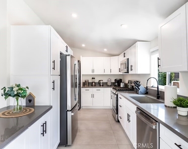 20660 Lemay Street - Photo Thumbnail 2