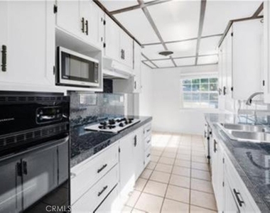 15235 La Maida - Photo Thumbnail 3