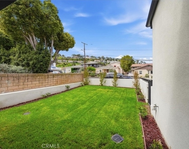 24224 Ocean Avenue - Photo Thumbnail 54