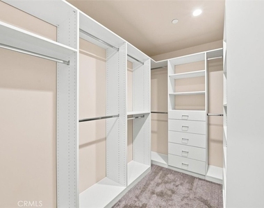 24224 Ocean Avenue - Photo Thumbnail 31
