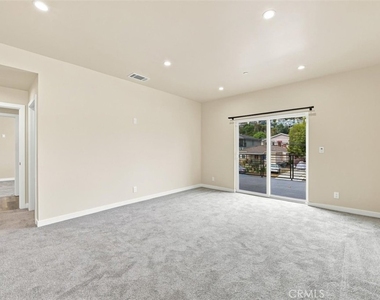 24222 Ocean Avenue - Photo Thumbnail 29