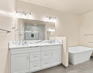 24222 Ocean Avenue - Photo Thumbnail 37