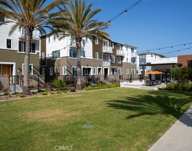 1491 W Vista Way - Photo Thumbnail 17