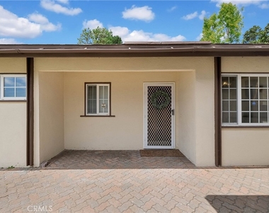 6551 Abbottswood Drive - Photo Thumbnail 3