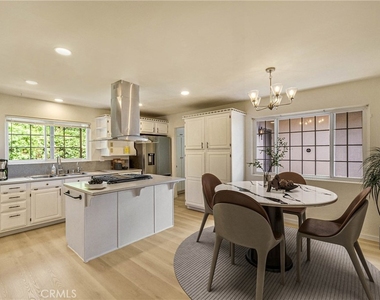 6551 Abbottswood Drive - Photo Thumbnail 9
