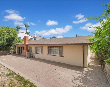 6551 Abbottswood Drive - Photo Thumbnail 33