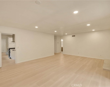 6551 Abbottswood Drive - Photo Thumbnail 7